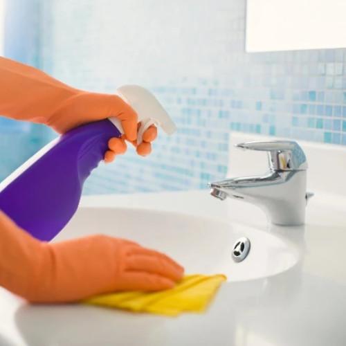 Kako pravilno očistiti kopalniško - kuhinjsko armaturo in odstraniti vodni kamen